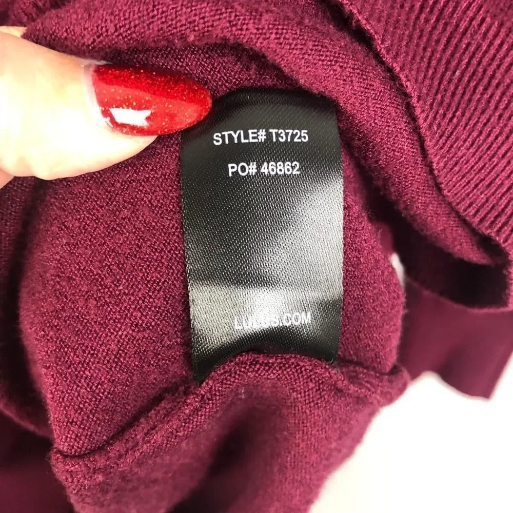 LULU’S | V-Neck Oversized Sweater Burgundy Women’s Size S/M